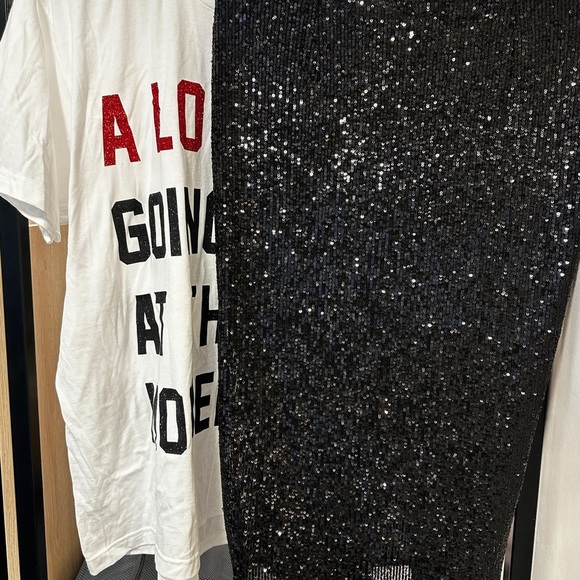 Taylor Swift Set Sequin skirt + A LOT GOING ON AT THE MOMENT Halloween Costume - Picture 2 of 10